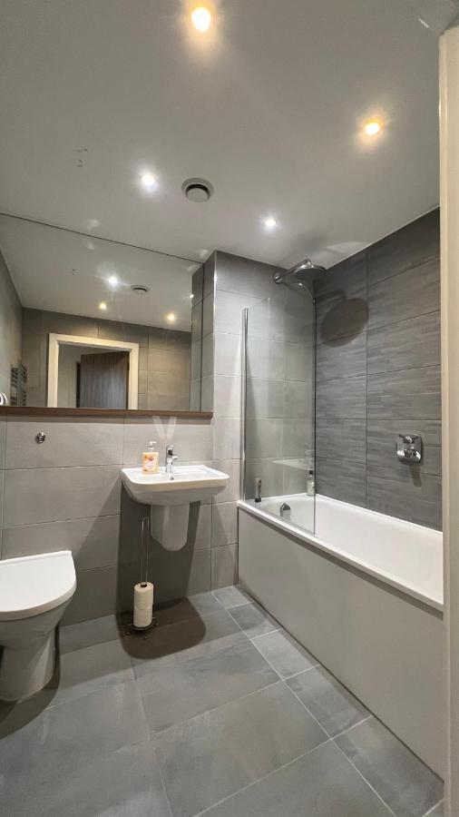 Stunning Manchester City Centre Apartment! Ideal For Small Groups Luaran gambar